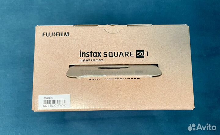 Fujifilm Instax Square 1 (SQ1)