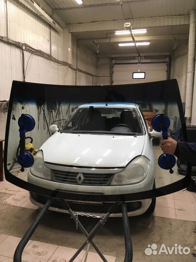 Лобовое стекло Рено Клио