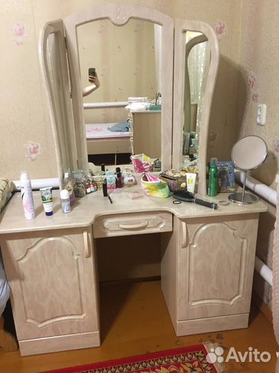 Спальный гарнитур б/у