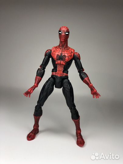 Фигурка Человек Паук Toy Biz Amazing Fantasy 2005