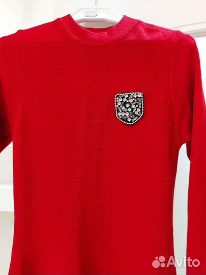 Платье вязаное