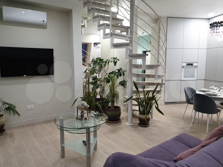 2-к. квартира, 70 м², 4/4 эт.