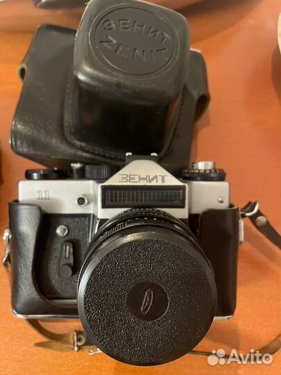 Плёночный фотоаппарат Зенит-11