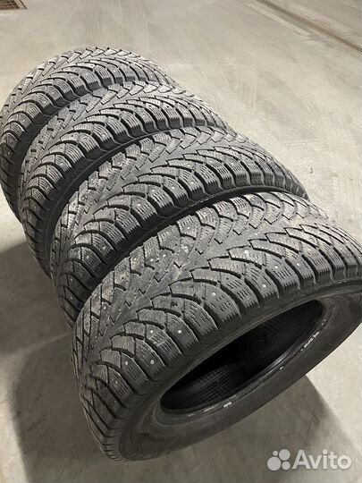 Nokian Tyres Hakkapeliitta 4 235/65 R16 100T