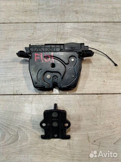 Замок крышки багажника Bmw 528I F10 N52B30 06.2010