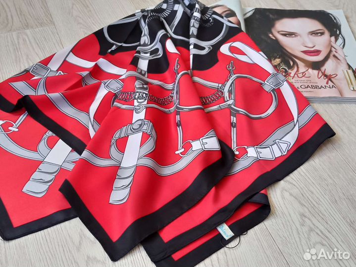 Платок Шелковый Турция красный с черным