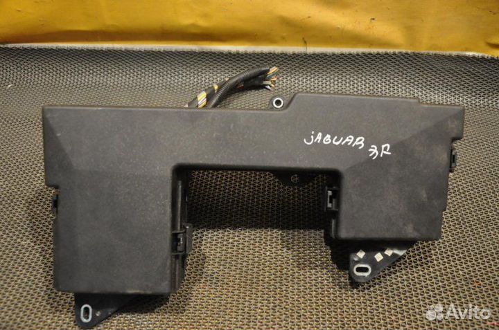Блок предохранителей Jaguar Xf CC9 AJV6D 2009