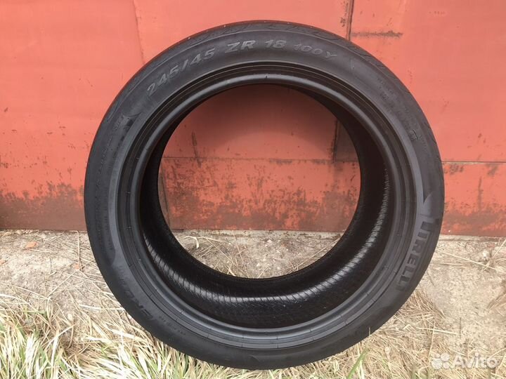 Pirelli P Zero Nero GT 245/45 R18 100Y