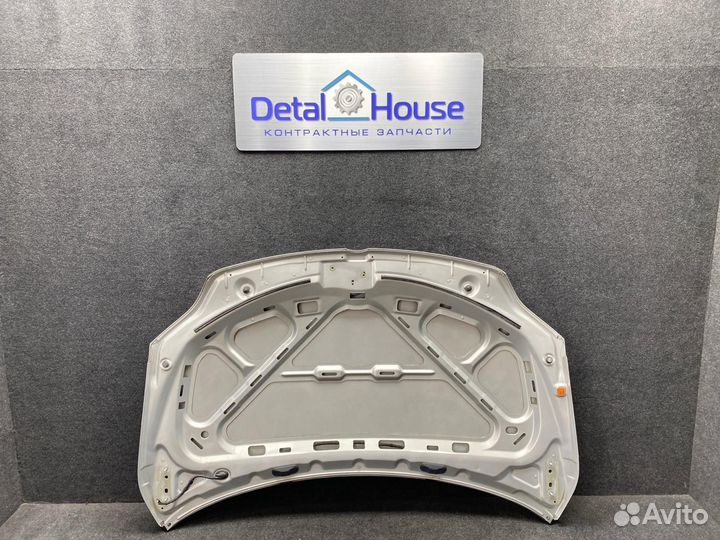 Капот Volkswagen Golf Plus 2.0 FSI BVY 2007