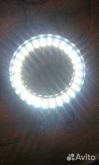 Кольцевая лампа со штативом