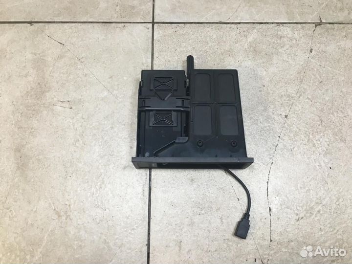 Блок управления магнитолой Volkswagen Tiguan I (2007—2011)