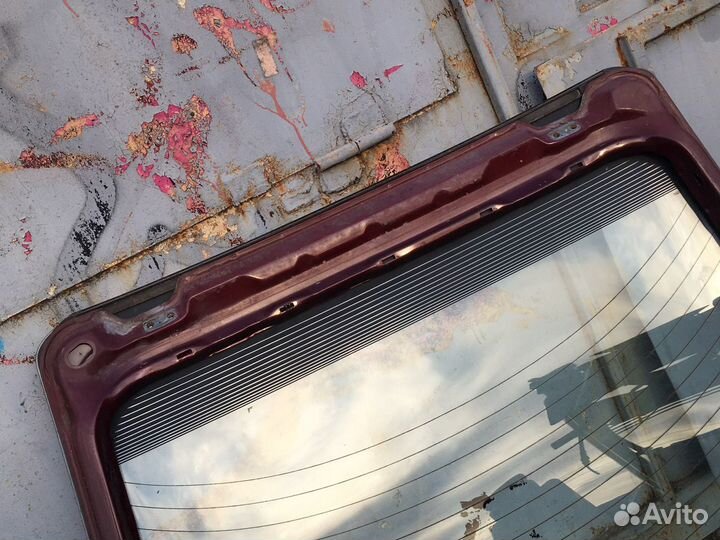 Крышка багажника Mitsubishi Galant