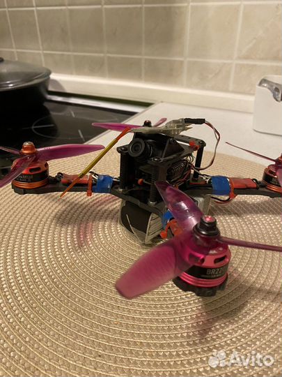 Квадрокоптер с камерой