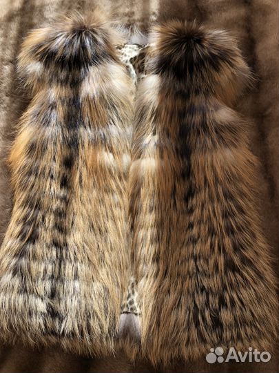 Жилет из меха лисы