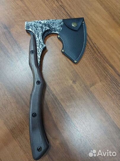 Топор кованый в подарок