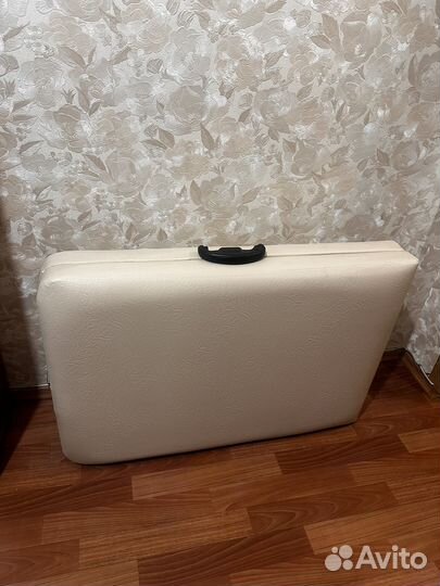 Кушетка для наращивания ресниц