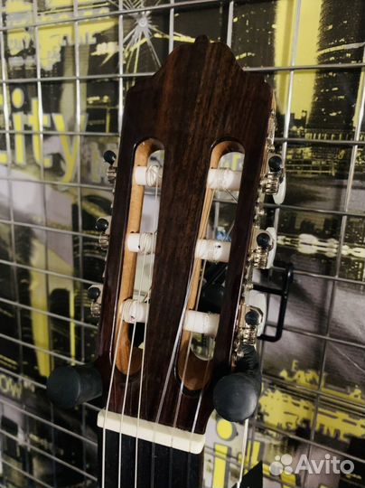 Испанская Классическая Гитара Esteve (массив)