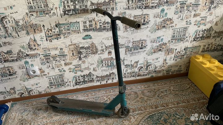 Трюковой самокат xaos