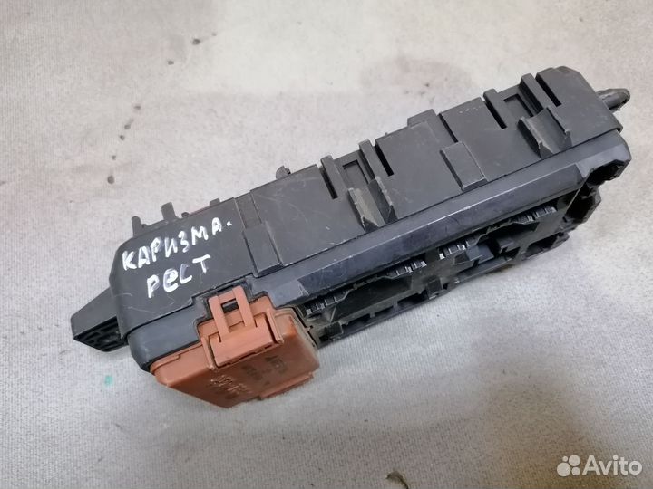 Блок предохранителей для Mitsubishi Carisma (DA)