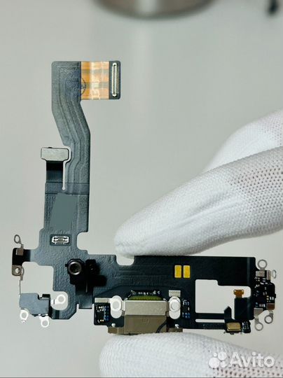 Нижний шлейф iPhone 12