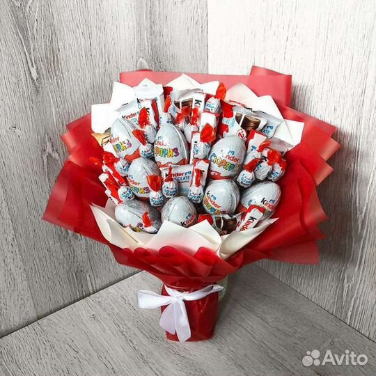 Букеты из конфет и подарочные боксы