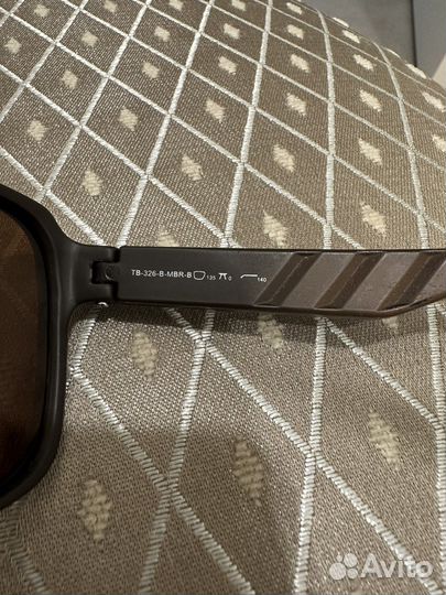 Солнечные очки мужские