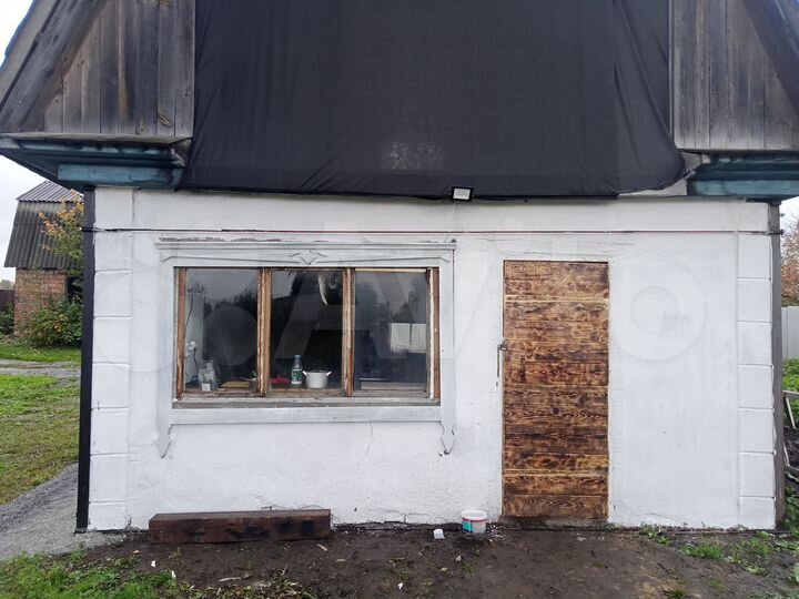 Дом 20 м² на участке 4 сот.