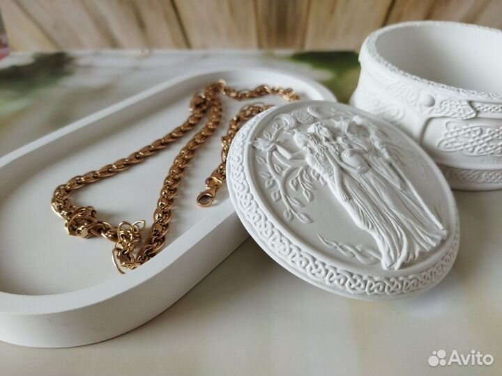Шкатулка для ювелирных украшений
