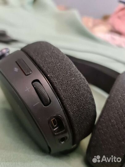 Игровые наушники steelseries arctis pro