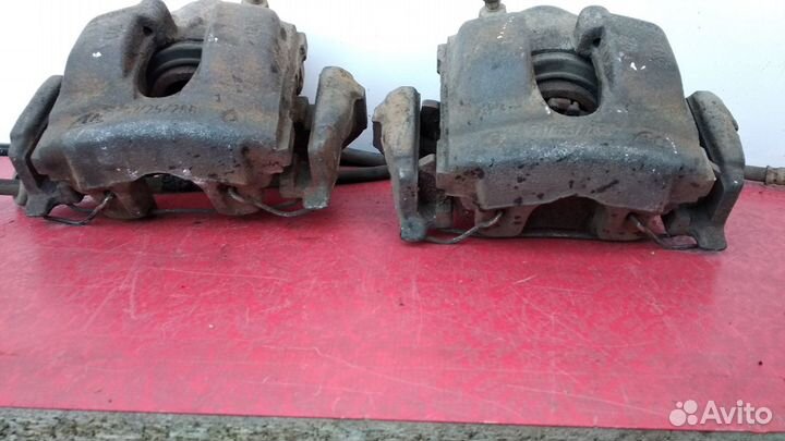 Суппорт передний Mercedes-Benz W210