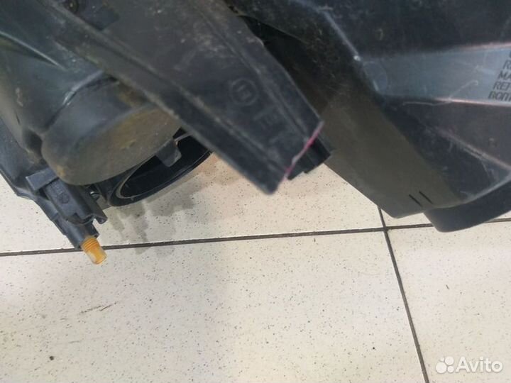 Блок фара правая Рено