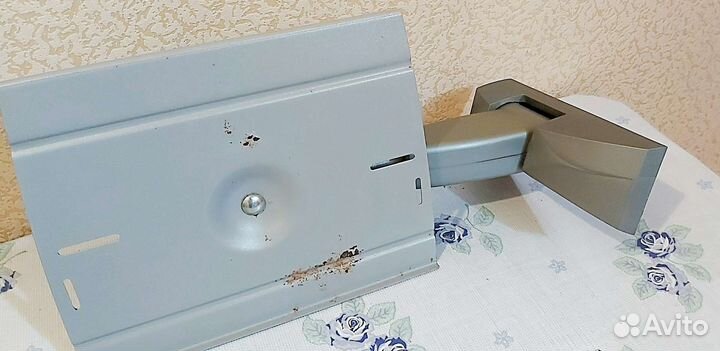 Кронштейн на стену