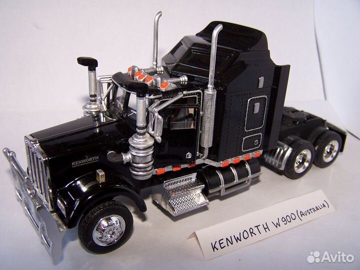 Автомодели СССР 1/43 Саратов cararama конверсия