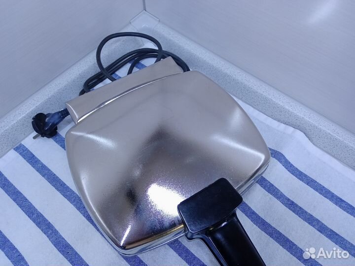 Электрическая вафельница СССР 