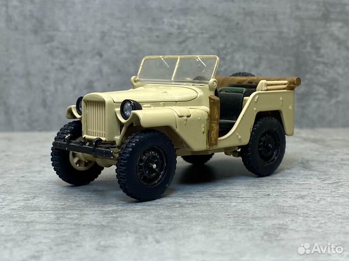 Коллекционная модель газ-64 1:43