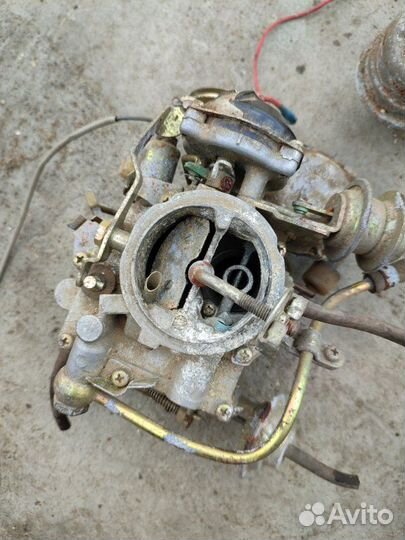 Насос топливный Toyota Carina