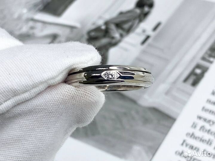 Золотое кольцо 750 с бриллиантом