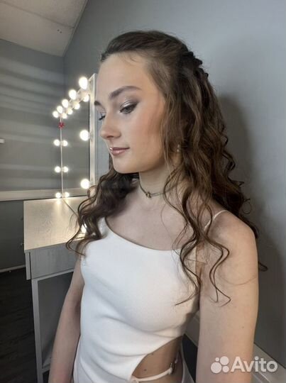 Модель на макияж