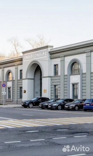 Администратор на ресепшн