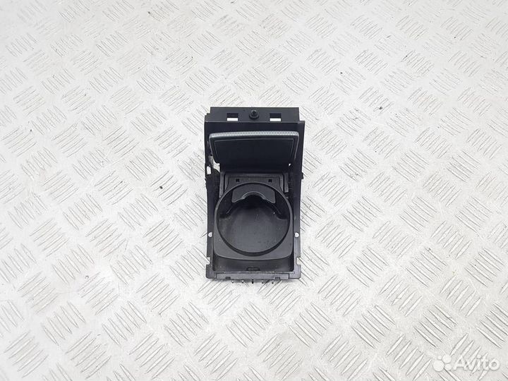 9644584877 Подстаканник Peugeot 407