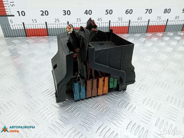 Блок предохранителей Renault Laguna рест. 2001