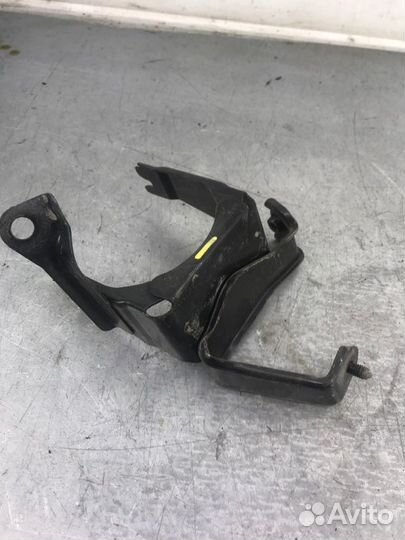 Кронштейн блока ABS Toyota Crown GRS182 3grfse