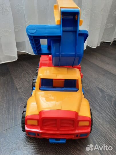 Детская машинка