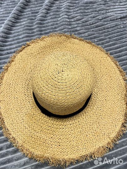 Шляпа женская соломенная