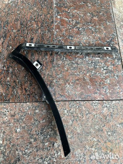 Крепления бампера 3B5807394A Volkswagen Passat