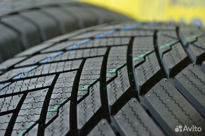 Tourador Winter Pro TS1 215/60 R16 95H