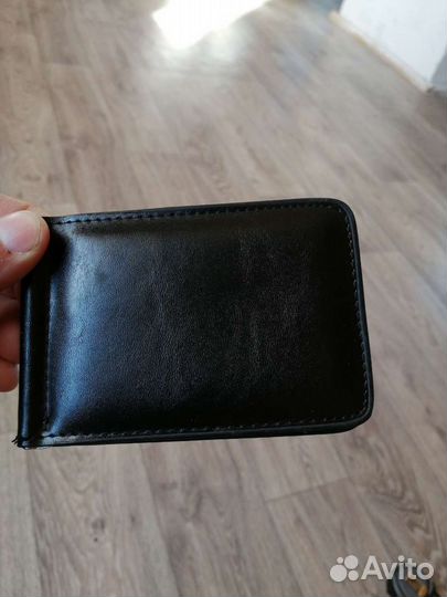 Зажим козырный