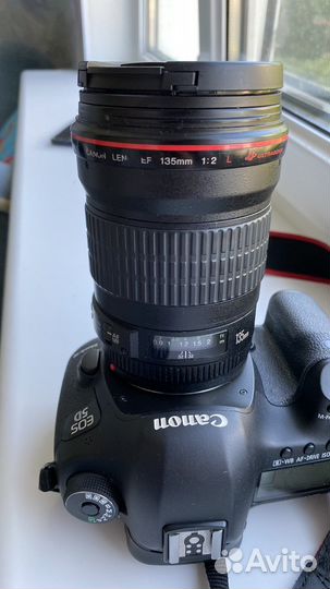 Зеркальный фотоаппарат canon