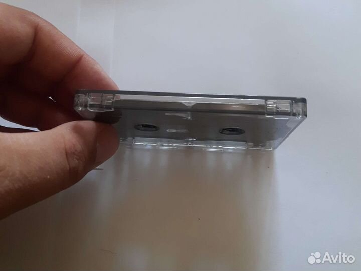 Аудиокассета Shakira Laundry Service 6 bonus track