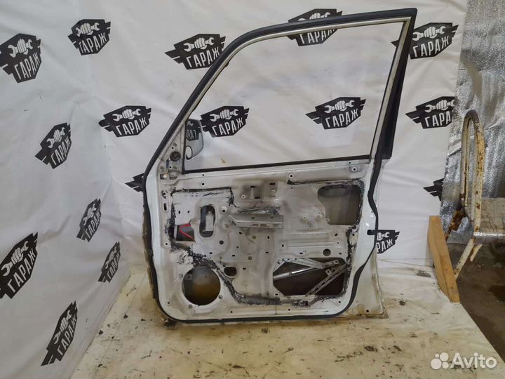 Дверь, двери Митсубиси Паджеро ио